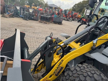 Utovarivač na kotačima Kramer 5045: slika Utovarivač na kotačima Kramer 5045 Utovarivač na kotačima Kramer 5045: slika Utovarivač na kotačima Kramer 5045