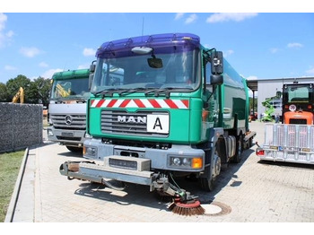 Cestovna čistilica MAN M2000