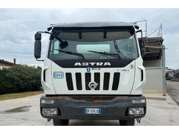 Automješalica Autobetoniera Astra HD8 84 48 EURO 5: slika Automješalica Autobetoniera Astra HD8 84 48 EURO 5