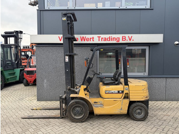 Diesel viličar CATERPILLAR