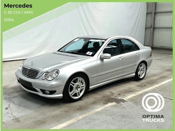 Limuzina MERCEDES-BENZ