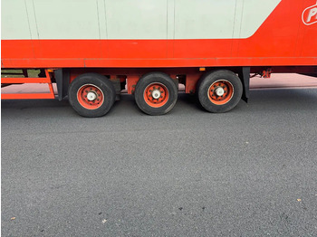 Poluprikolica sa zatvorenim sandukom Schmitz Cargobull SKO24: slika Poluprikolica sa zatvorenim sandukom Schmitz Cargobull SKO24