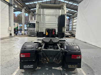 Tegljač DAF XF 106.460 Spacecab: slika Tegljač DAF XF 106.460 Spacecab