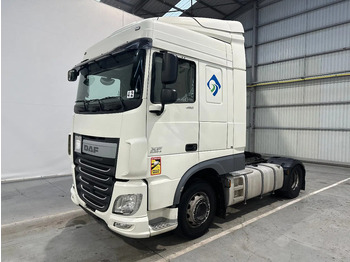 Tegljač DAF XF 106 460