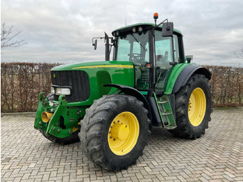 Traktor JOHN DEERE 6920