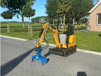 Mini bager CATERPILLAR 300.9D