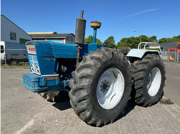 Traktor FORD