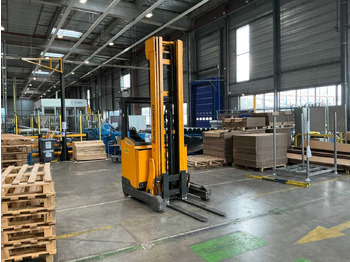 Viličar JUNGHEINRICH ETV