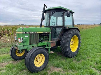 Traktor JOHN DEERE 1640