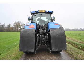 Traktor NEW HOLLAND - 2011 - T7070 - ALL-WHEEL DRIVE FARM TRACTOR: slika Traktor NEW HOLLAND - 2011 - T7070 - ALL-WHEEL DRIVE FARM TRACTOR Traktor NEW HOLLAND - 2011 - T7070 - ALL-WHEEL DRIVE FARM TRACTOR: slika Traktor NEW HOLLAND - 2011 - T7070 - ALL-WHEEL DRIVE FARM TRACTOR