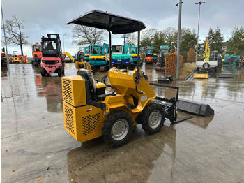 Utovarivač na kotačima NEWRICK - 2025 - SL360 - SKID STEER LOADER: slika Utovarivač na kotačima NEWRICK - 2025 - SL360 - SKID STEER LOADER Utovarivač na kotačima NEWRICK - 2025 - SL360 - SKID STEER LOADER: slika Utovarivač na kotačima NEWRICK - 2025 - SL360 - SKID STEER LOADER