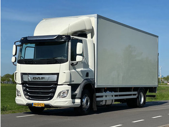 Kamion sandučar DAF CF 260