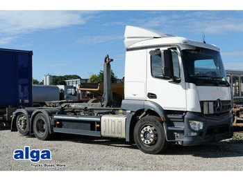 Kamion s kukastom dizalicom MERCEDES-BENZ Actros 2543