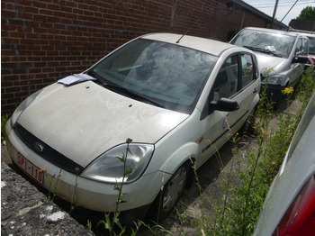 Automobil FORD