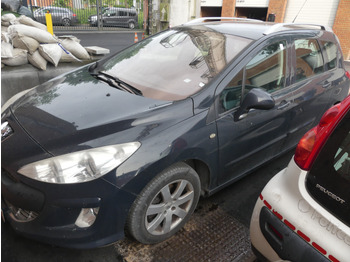 Automobil PEUGEOT