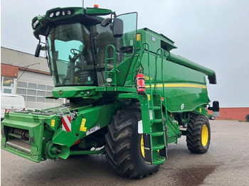 Kombajn za žetvu JOHN DEERE T560
