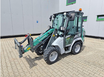 Utovarivač na kotačima KRAMER