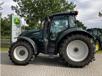 Traktor VALTRA T174