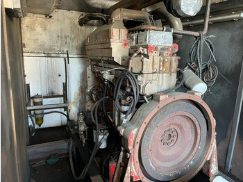 Generatorski set Cummins KTTA 19 C Dieselmotor in container 585 PK: slika Generatorski set Cummins KTTA 19 C Dieselmotor in container 585 PK Generatorski set Cummins KTTA 19 C Dieselmotor in container 585 PK: slika Generatorski set Cummins KTTA 19 C Dieselmotor in container 585 PK