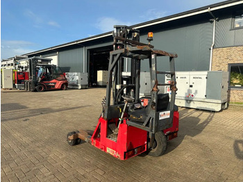 Prijenosni viličar Moffett M4 20.1 Kubota Diesel Kooiaap 2 ton Duplex Sideshift Meeneemheftruck: slika Prijenosni viličar Moffett M4 20.1 Kubota Diesel Kooiaap 2 ton Duplex Sideshift Meeneemheftruck