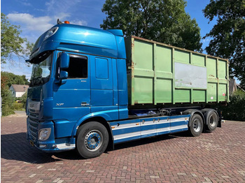Transporter kontejnera/ Kamion s izmjenjivim sanducima DAF XF 530