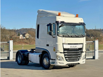 Tegljač DAF XF 460