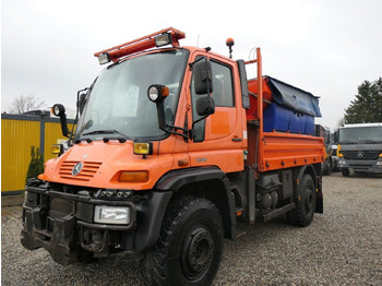 Vozilo za čišćenje snijega UNIMOG U500