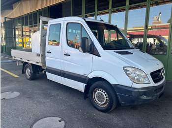 Dostavno vozilo s ravnom platformom MERCEDES-BENZ