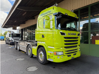 Kamion s kukastom dizalicom SCANIA R 490