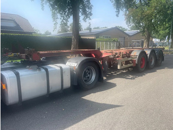 Transporter kontejnera/ Poluprikolica s izmjenjivim sanducima RENDERS