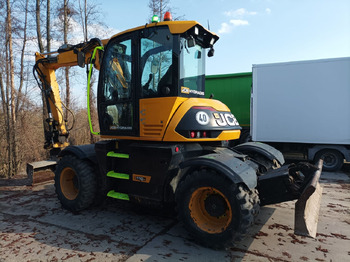 Bager na kotačima JCB