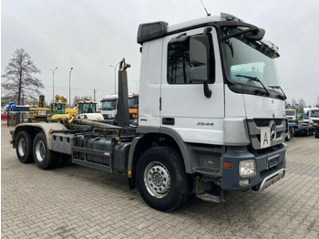 Kamion s kukastom dizalicom MERCEDES-BENZ Actros 2644