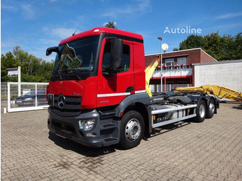 Kamion s kukastom dizalicom MERCEDES-BENZ Antos 2532