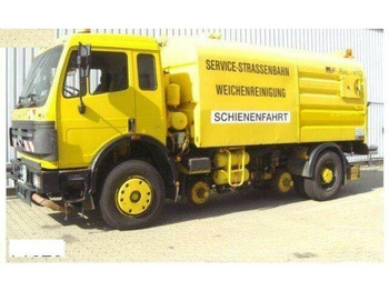Cestovna čistilica MERCEDES-BENZ SK 1820