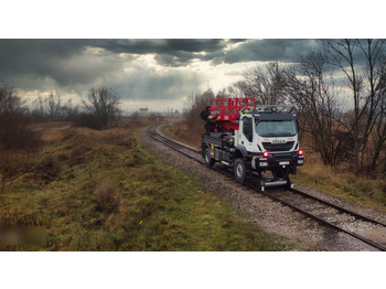 Zakup Iveco TRAKER 4x4 RAIL ROAD PALFINGER SCHIENEN TWO WAY  Iveco TRAKER 4x4 RAIL ROAD PALFINGER SCHIENEN TWO WAY: slika Zakup Iveco TRAKER 4x4 RAIL ROAD PALFINGER SCHIENEN TWO WAY  Iveco TRAKER 4x4 RAIL ROAD PALFINGER SCHIENEN TWO WAY