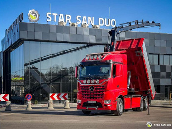 Kamion s kranom MERCEDES-BENZ Arocs