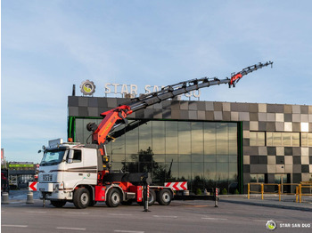 Kamion s kranom : slika Kamion s kranom