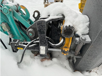 Zakup Kobelco SK75SR-3E Kobelco SK75SR-3E: slika Zakup Kobelco SK75SR-3E Kobelco SK75SR-3E