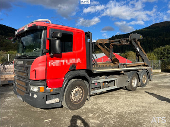 Transporter kontejnera/ Kamion s izmjenjivim sanducima SCANIA P 360
