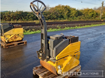 Stroj za asfaltiranje BOMAG BW65H