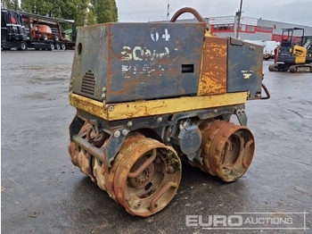 Stroj za asfaltiranje BOMAG