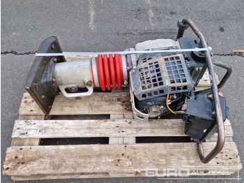 Stroj za asfaltiranje BOMAG