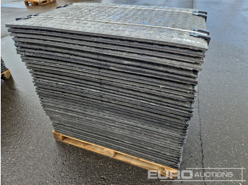 Građevinska oprema Unused Pallet of Plastic Connectable Road Plates, 1200x800x28mm, 22kg per Plate (35 of): slika Građevinska oprema Unused Pallet of Plastic Connectable Road Plates, 1200x800x28mm, 22kg per Plate (35 of)