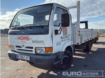 Kamion s otvorenim sandukom NISSAN