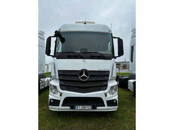 Tegljač MERCEDES-BENZ Actros 1845