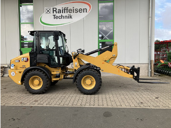 Utovarivač na kotačima CATERPILLAR 908H