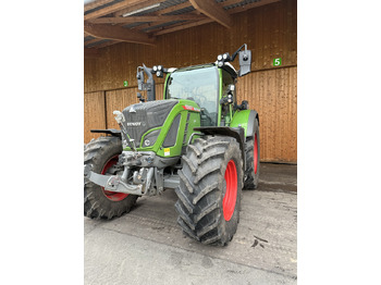 Traktor FENDT 722 Vario