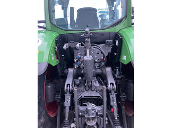 Traktor Fendt 724 Vario S4 Profi: slika Traktor Fendt 724 Vario S4 Profi
