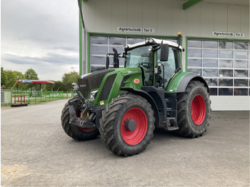 Traktor FENDT 826 Vario
