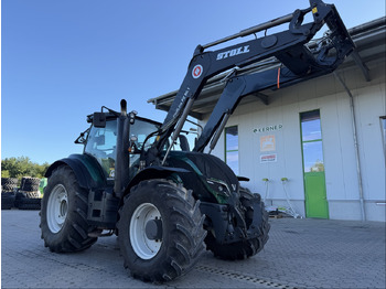Traktor VALTRA T194